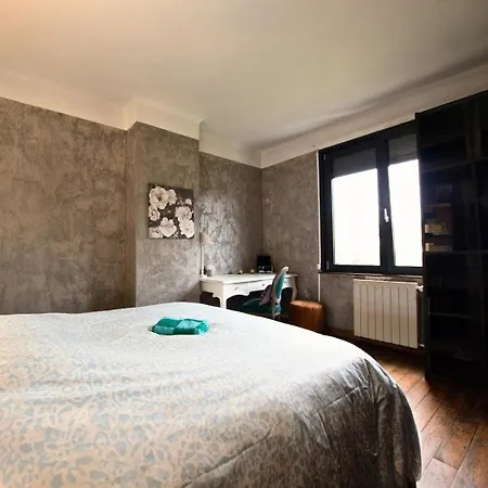 Comfortable And Quiet House